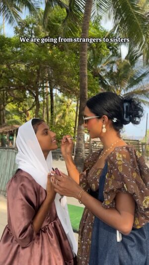 Rida Tharana Instagram - What a joy to be a woman 🥹🥹 ! I was at this little park. When I had a few girls come and asked me if they could try my lipstick I mean!! Hell yesssssss
Dress : @barse.in 
Belt : @hm 
Bag : from Turkey
Lip shade : @rarebeauty Affection
If you’re confused about how to travel to  Lakshadeep! Reach out to @localnarratives.in @vaish_localnarratives