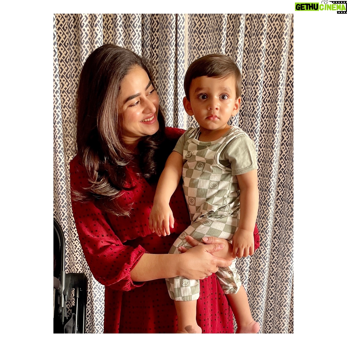 Ridhima Ghosh - 17.5K Likes - Another trip around the sun, and my heart is full! Celebrating my birthday surrounded by the love of my family is the greatest gift of all. 🥰
Feeling so blessed and grateful for the laughter, love, and memories we create together. Here’s to cherishing every moment and making the most of the year ahead. 💫
Thank you, my dear family, for making me feel so special —you’re my greatest treasure! ❤️✨