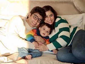 Ridhima Ghosh Instagram - Lazy mornings, cozy cuddles and endless laughter. 
Life is perfect with family by your side! ♥️

#DarjeelingDiaries #FamilyTime