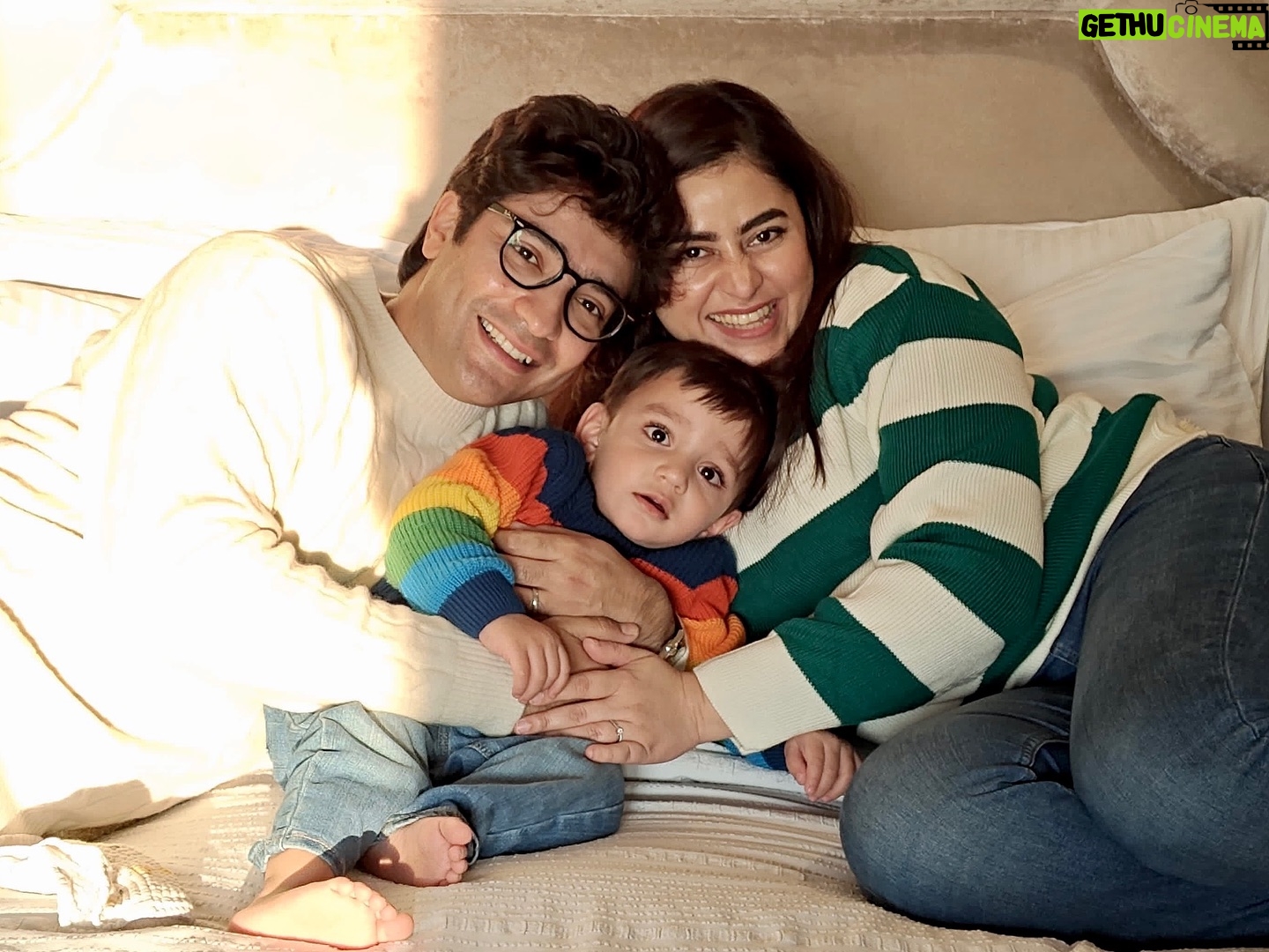 Ridhima Ghosh - 22.6K Likes - Lazy mornings, cozy cuddles and endless laughter.
Life is perfect with family by your side! ♥️
#DarjeelingDiaries #FamilyTime