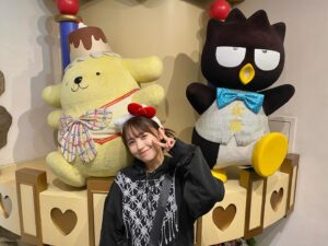 Rikako Aida Instagram - 🐈🎀🍎
