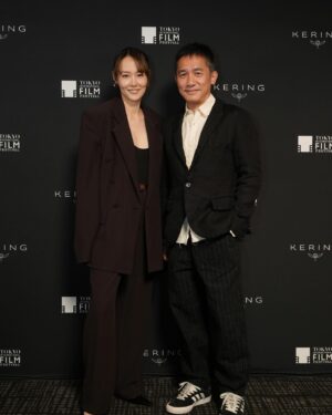 Rinko Kikuchi Instagram - It is always a pleasure to meet my idol @tonyleung_official

#Kering 
#WomenInMotion
#ysl 
#東京国際映画祭
#TIFFJP