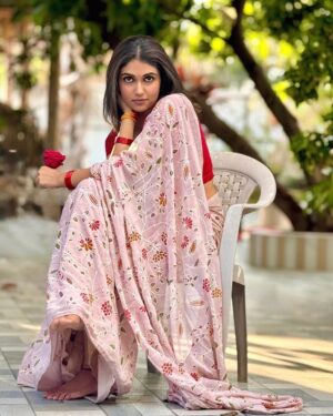 Rinku Rajguru Instagram - happy Valentine’s Day❤️

#rinkurajguru