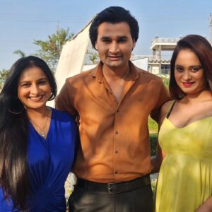 Ritu Rai Instagram - Shoot mode with @rituraiofficial @ayu_1609doll @actorravindrayadav_rudra #actor #actress#model #modellife #modeling #instagram #instadaily #instalike #insta #instagood #instafashion #instamood #instagram