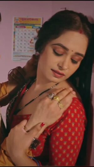 Ritu Rai Instagram - @rituraiofficial ❤️❤️ Dekho magar pyaar se 🎥🍿
..
..
#riturai #ritu #ullu #ulluwebseries #trendingreels #reelitfeelit #bollywood #actress #dekhomagarpyaarse