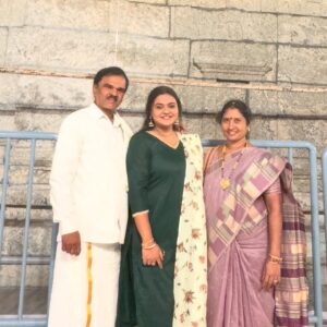 Rohini Reddy Instagram - “The memories we make with our family is everything.” 

I love you 🥰 my fam ….

My outfit @twilight_designers ❤️

Swipe left 🤩

#mom #dad #sister #rohini #family #spirituality #temple #trip #biggboss #biggbossrohini