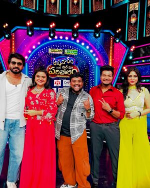 Rohini Reddy Instagram - My Heart is Beating…for meeting 🙌🙌
Its time for BB8 Reunion🥰R u guys Ready😍
#nikil #yashmi
#avinash #rohini
#tastyteja #bb8
