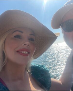 Roisin Conaty Instagram - Some bitznbobs with pals