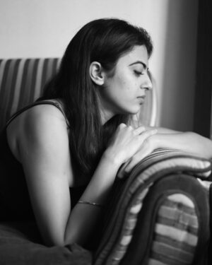 Roshni Sahota Instagram - Black and white classic

Click: @ranjitpawar11 
#sideprofile #pose #click #catch #moments #blackandwhite #blacklove #weekend #story #socute #expressive #photo