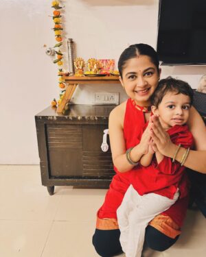 Ruchi Savarn Instagram - Happy Diwali from us to you all🪔🪔🪔🪔
