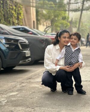 Ruchi Savarn Instagram - It was annual day at Ruan’s school and I got the opportunity to perform a duo with him.. memory of a lifetime 🤎🤎🤎