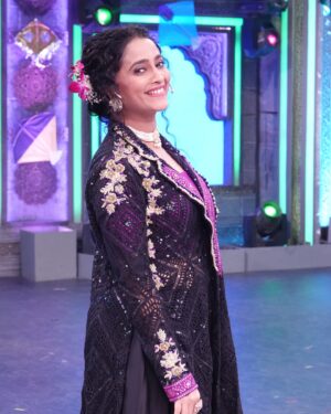 Rujuta Deshmukh Instagram - 'आता होऊ दे धिंगाणा 3'

टीम ‘लग्नानंतर होईलच प्रेम’ आणि टीम ‘थोडं तुझं आणि थोडं माझं’ येत आहेत धिंगाणा घालायला... 

शनिवार-रविवार रा. 9:00 वाजता Star प्रवाहवर 

@star_pravah

#aatahoudedhingana #starpravah