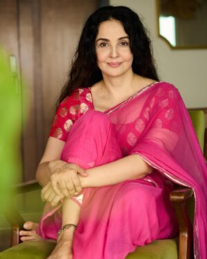 Rukhsar Instagram - 💫💫🌸.
.
.raw images
.
.
#saree #sareelover #pink