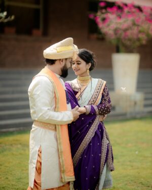 Rupali Wakode Instagram - Favourite look💕
Mua - @akankshamakeup_artist_ 
Click by - @rohan_kokate_photography4455 
outfit - @rashmi.s_the_rental_boutique 

#marathibride #shadiwalalook #navvarilook #bride