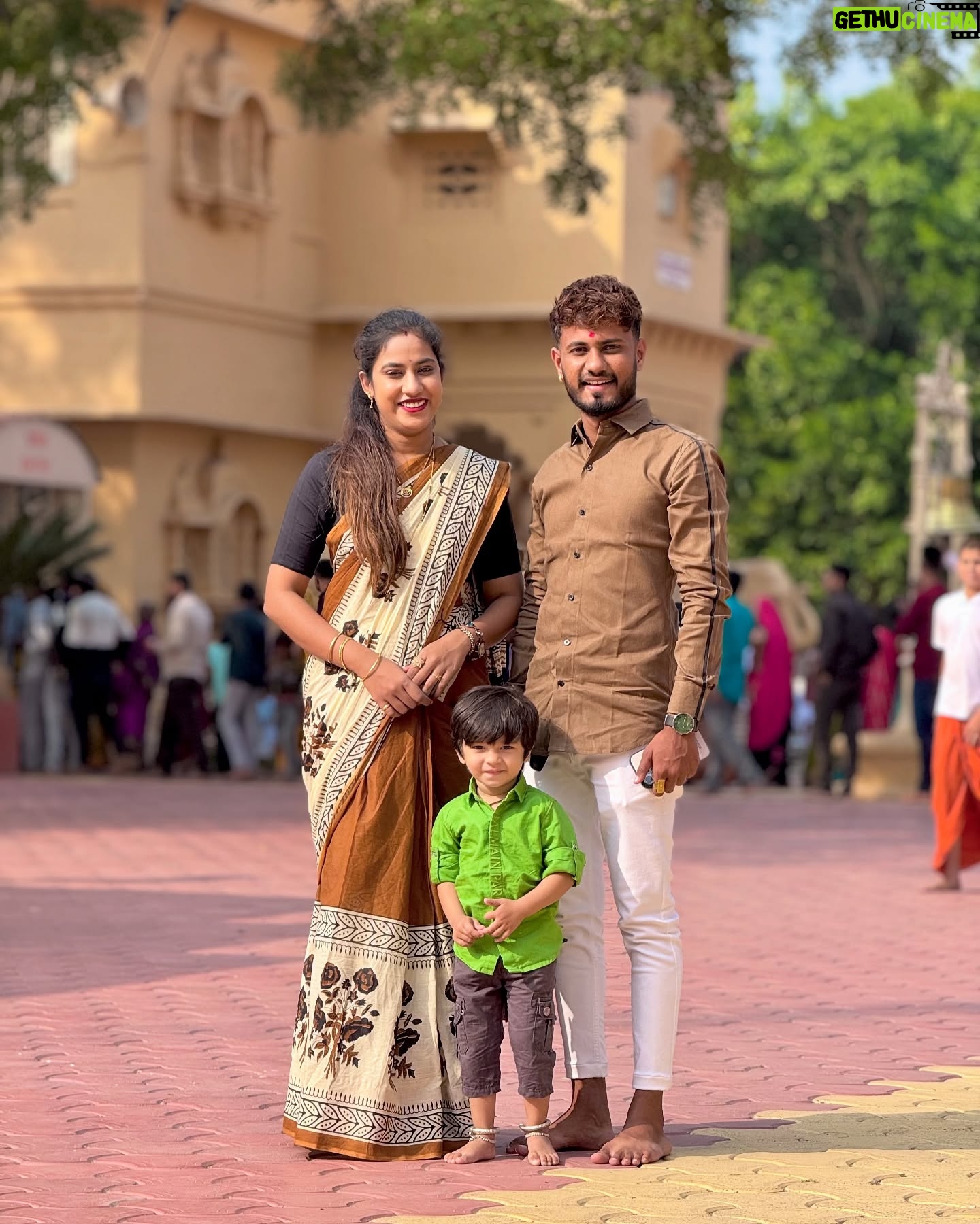 Rutuja Jadhav - 383.9K Likes - श्री दत्तप्रसाद प्रसन्न दर्शन देवगड 🙇🏻🌸❤️🌍