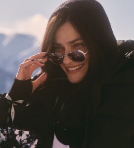 Actress Saadet I??l Aksoy HD Photos and Wallpapers February 2025