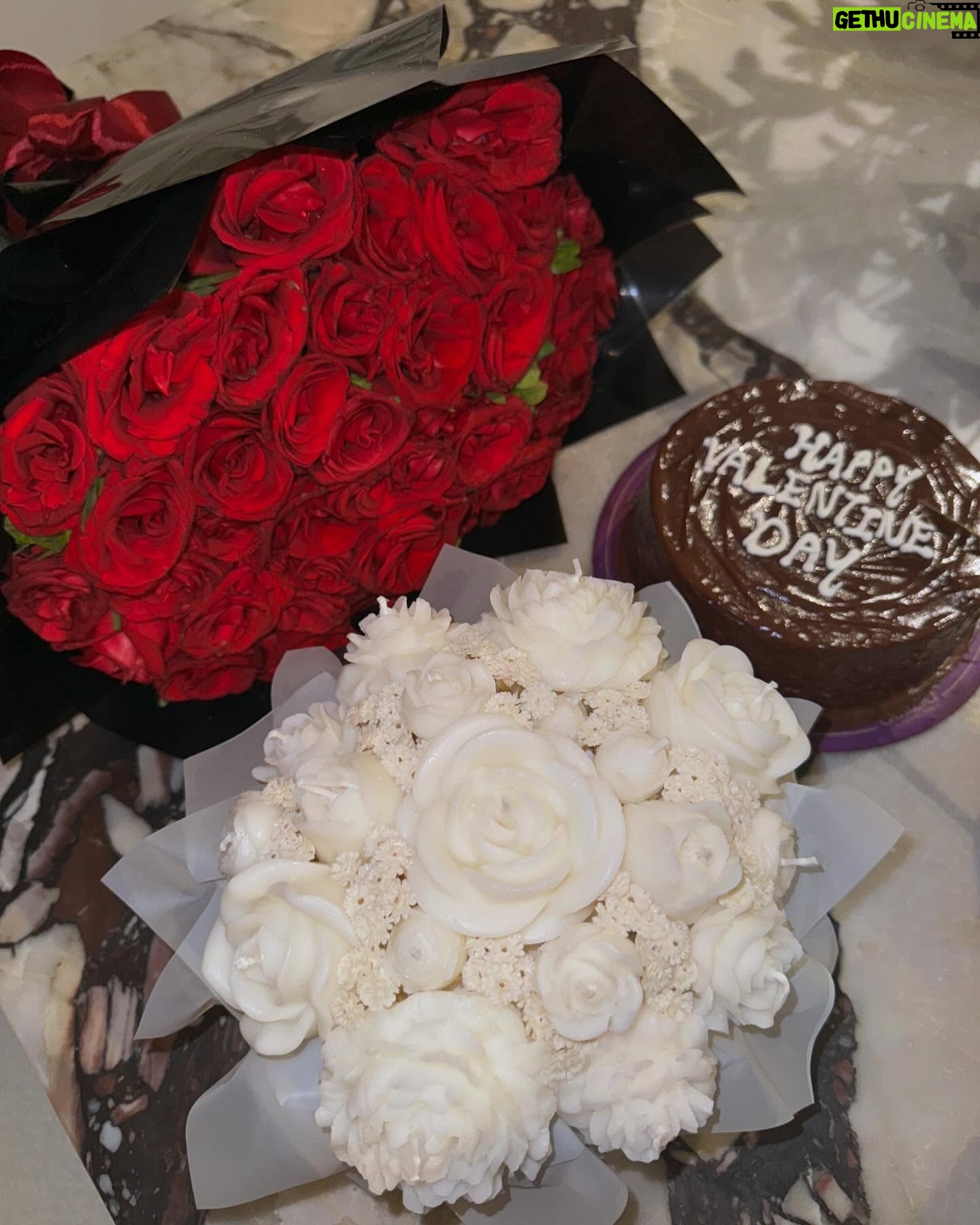 Saboor Aly - 287.5K Likes - Will you be my valentine? That was a rhetorical question, you have no choice - weāre married. š§āāļø
Xoxo š
@aliansari_a2