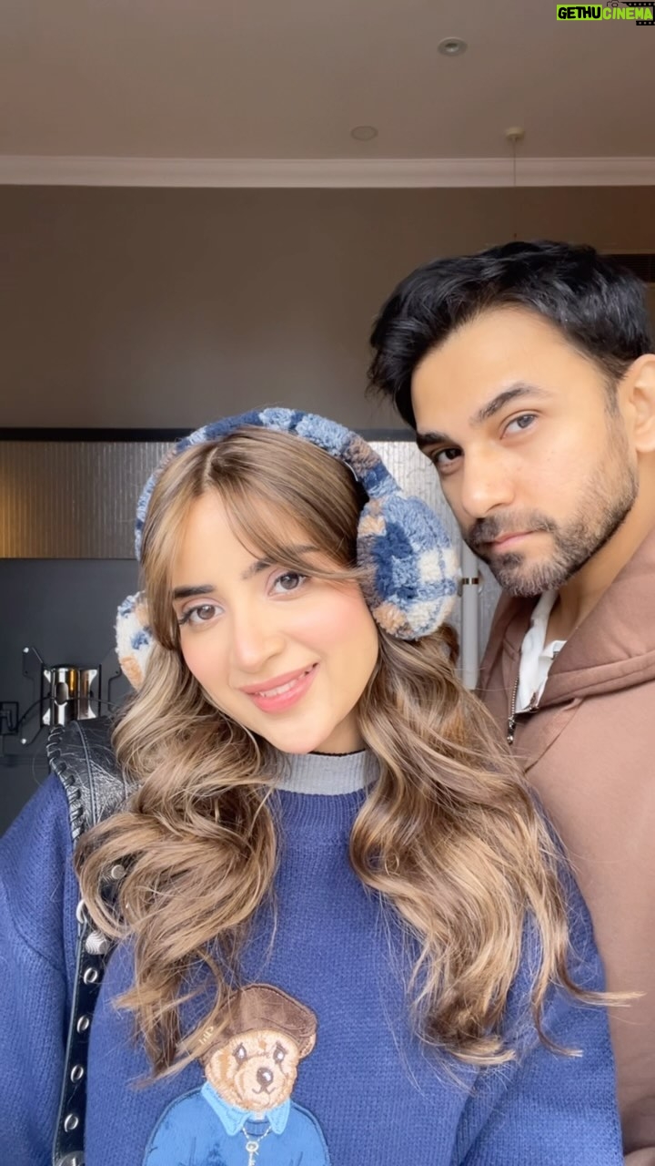 Saboor Aly - 183.4K Likes - ❄️
@aliansari_a2 ☃️