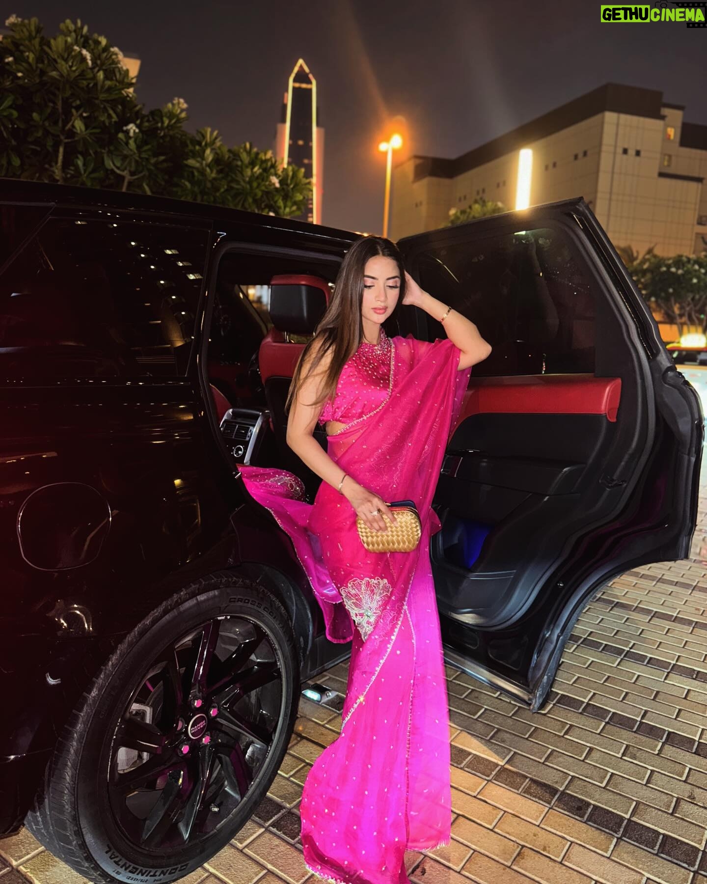 Saboor Aly - 302.5K Likes - š
.
.
.
.
@lulusarstudio š