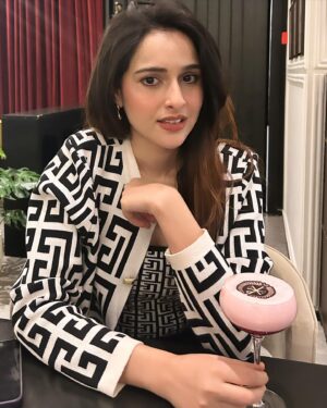 Sadia Khateeb Instagram - Never said NO to fun and food 🤍🤎❤️🖤