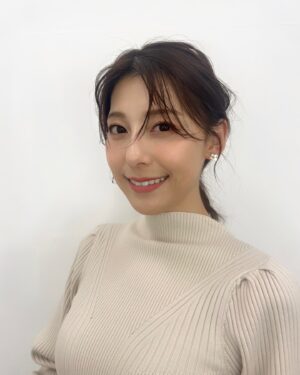 Saeko Kamimura Instagram - .
.
2月のpick up! BS-TBSの衣装とメイクです。
バタバタしていて告知が遅くなりましたが、
節分までになんとか厄除けだけは済ませました🙏
(今年が後厄です

今月もよろしくお願いします！