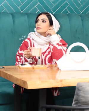 Sahra Asadollahi Instagram - مقام عیش میسر نمی‌شود بی‌رنج
بلی به حکم بلا بسته‌اند عهد الست

اکران فیلم برکه خاموش

Photo:@sabaphotography__ 
@arash_khodakaramiii