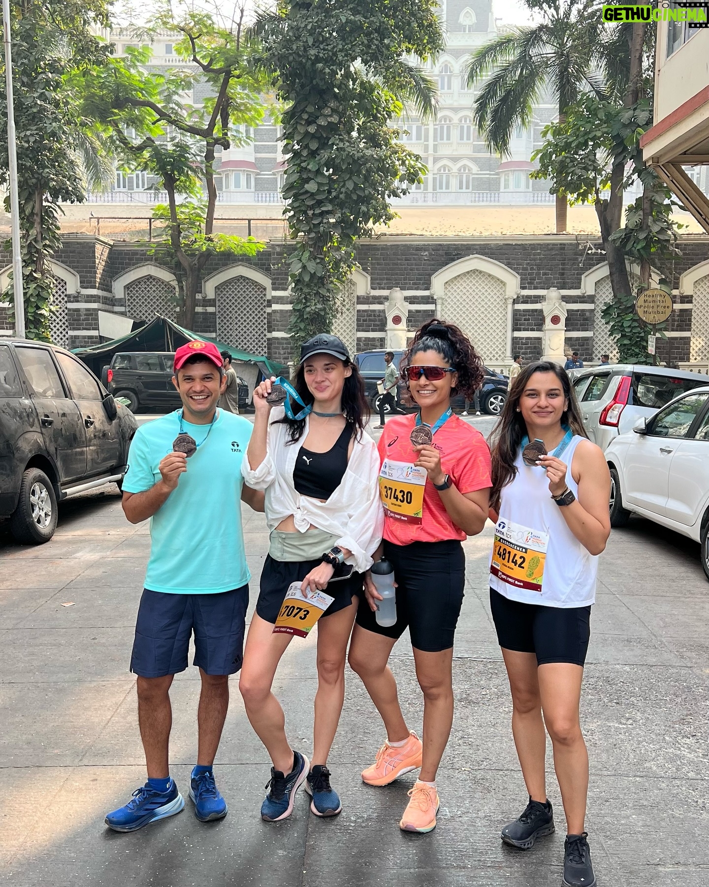 Saiyami Kher - 27.5K Likes - HM 21.0975 Done and dusted! The @tatamummarathon is always special. Started my running journey in 2016 with the full marathon and I haven’t stopped. Just so heartwarming to see the turn out getting bigger and better every year, and so wonderful to see so many women doing the half and full! It was an easy enjoyable run for me, without stressing about time :) So proud of my super fit friends @eugeniya.belousova @taras84 @sitaramenon 🙌🏽
Keep running and see you’ll at the start line next year!
#tatamumbaimarathon
