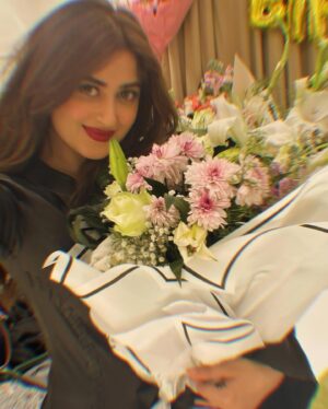 Sajal Ali Instagram - A bit late, but a heartfelt thank you to everyone for the lovely birthday wishes! Feeling so blessed for all the love and everything this year has brought my way. 🤍