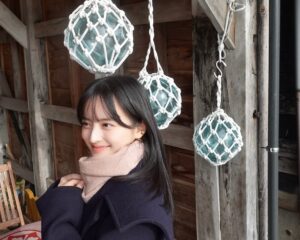 Saki Kiyoi Instagram - .
good night💤💫

#japan#japanese#blackhair#kyoto
#黒髪#ストレート#マフラー#清井咲希#スターダストプロモーション