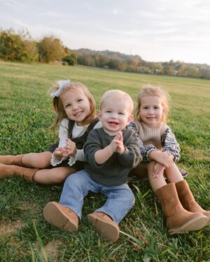 Samantha Droke Instagram - You’ll always be my home, my heart. 💛

📸 @lauramollphoto