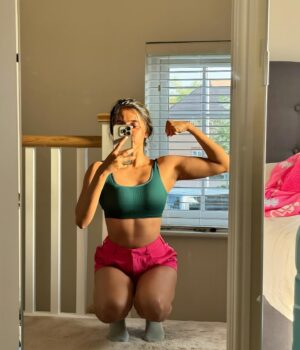 Samruddhi Jadhav Instagram - The weak can never forgive🎀
.
.
.
.
#fitness #backandbiceps #ripped #stronger #gymgirl