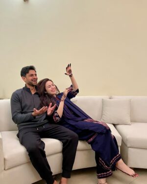 Sana Javed Instagram - Happy anniversary my love 😘 Life is beautiful with you love you hero ♥️🤗