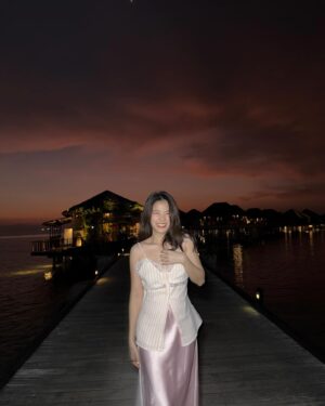 Sananthachat Thanapatpisal Instagram - Magic comes in pieces. 🌅
.

@adaaranprestigevadoo 
@likemaldives.th