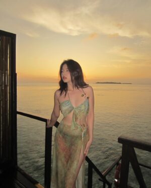 Sananthachat Thanapatpisal Instagram - 2025 Bucket list checked! 🇲🇻✨

📍 @adaaranprestigevadoo 
My first day here and I'm already completely in love with this place! 

The five-star service is exceptional, the Sunset Villa is stunning, and the variety of food is incredible. The sunset views are simply breathtaking! 

I booked through @likemaldives.th —highly recommend it! 💖

#maldives #adaaranprestigevadoo #sananthachat #likemaldivesth
