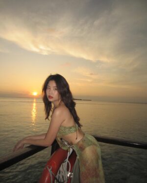 Sananthachat Thanapatpisal Instagram - 2025 Bucket list checked! 🇲🇻✨

📍 @adaaranprestigevadoo 
My first day here and I'm already completely in love with this place! 

The five-star service is exceptional, the Sunset Villa is stunning, and the variety of food is incredible. The sunset views are simply breathtaking! 

I booked through @likemaldives.th —highly recommend it! 💖

#maldives #adaaranprestigevadoo #sananthachat #likemaldivesth
