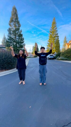 Sandra Thomas Instagram - It was great meeting you Sandra Chechi!!
Lot of positive Vibes 😍energy 😍 love 😍
We did a quick one just for the beautiful sky!

#semiclassical #semiclassicaldance #ganesha #dancereels #sandrathomas #adhi2312 #naturelovers ##vakrathunda #shankarmshadevan #ekathandaya #sky #vigneswara