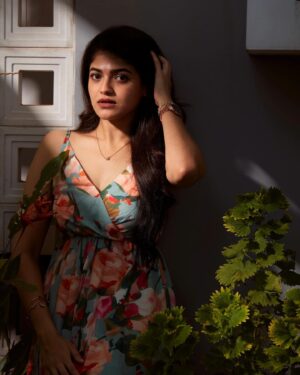 Sangeerthana Vipin Instagram - Caught between the reality n dream 🦋

📸 @arun_payyadimeethal