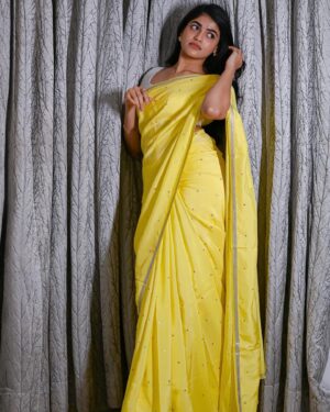 Sangeerthana Vipin Instagram - 💛🍂

Shot by @storiesbydeepu 
Outfit @toyajaofficial 
Styled by @bharathgandhiofficial 
Styling team @saisudhanag