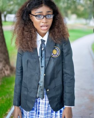 Saniyya Sidney Instagram - “Me a Princess? Shut up.” Who votes for the Princess of Genovia as my Halloween costume?!! 👑