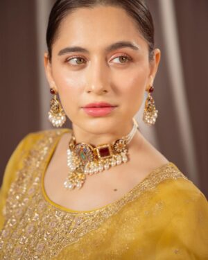 Sanjeeda Sheikh Instagram - Outfit @anfa_couture 
📷 @deepak_das_photography