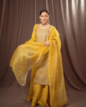 Sanjeeda Sheikh Instagram - Outfit @anfa_couture 
📷 @deepak_das_photography