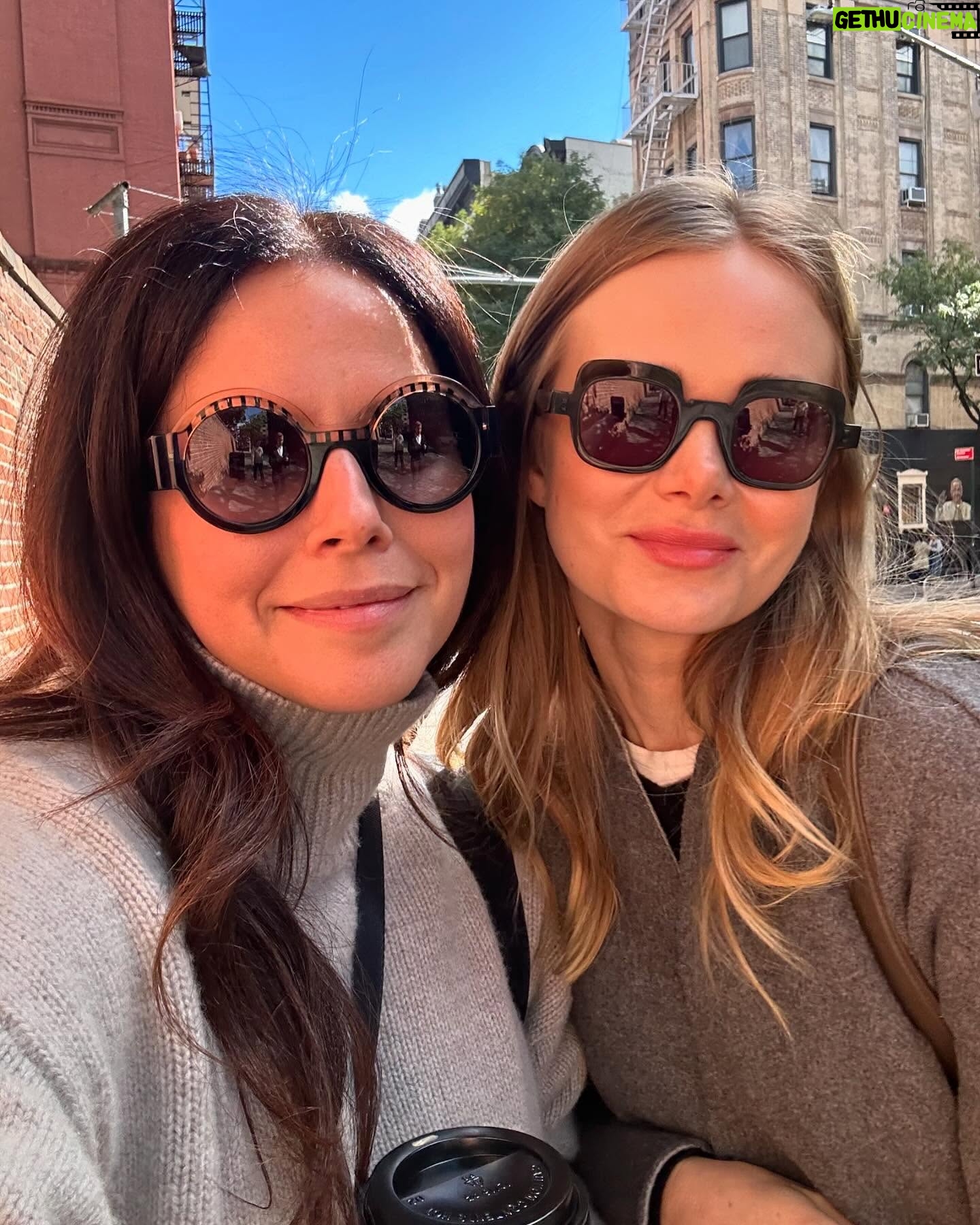 Sara Paxton - 5.1K Likes - 10/13-10/19 what a week! 🍎🗽🍂 @ivanarose