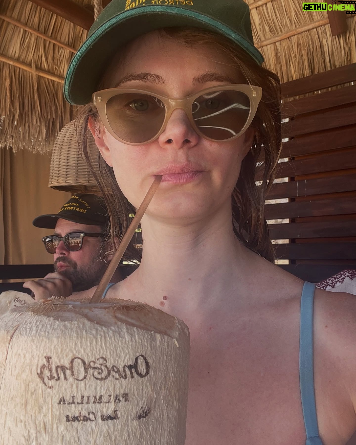 Sara Paxton - 5K Likes - 🥂Thanks 2024💫