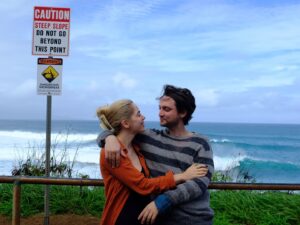 Sarah Dugdale Instagram - Went to Hawaii, had a good time 🌴