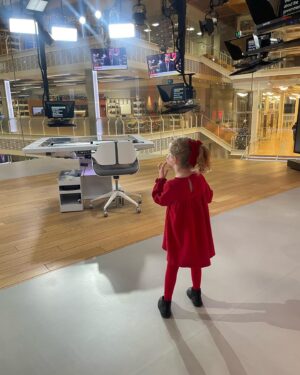 Sarah-Jane Mee Instagram - That was the final edition of The U.K. Tonight for 2024!
There’s a special highlights show on Boxing Day but that’s it till the New Year.  Back Jan 6th.
We celebrated with a VERY special studio guest and CAKE!
@skynews