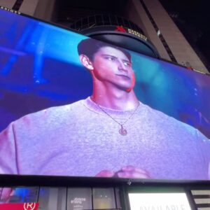 Sarah Yarkin Instagram - footage from a chill cool and normal night of my life
I LOVE YOU TIMES SQUARE YOU ARE THE HAPPIEST PLACE ON EARTH I LOVE MARGARITAVILLE !!!!!!!! I LOVE BASKETBALL ITS MY FAVORITE SPORT I LOVE YOU GUYS FOR WATCHING OUR SHOW
