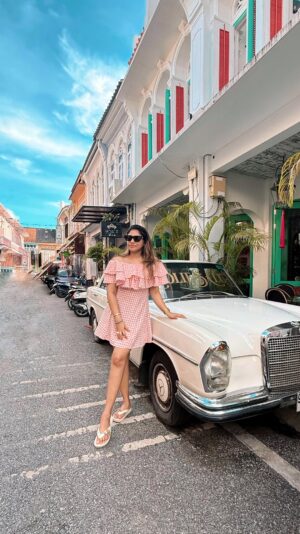 Saranya Nandakumar Instagram - Savoring every sweet bite of mango sticky rice—pure paradise on a plate! 🍚🥭

[mango stickyrice, dessert thailand, mango thailand]