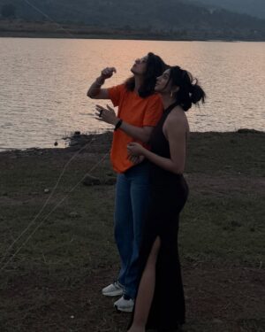 Sayali Salunkhe Instagram - Only sun, love and laughter ❤️♾️🌅
Trip w your girls >>>>>
.
.
#travel #igers #sunset