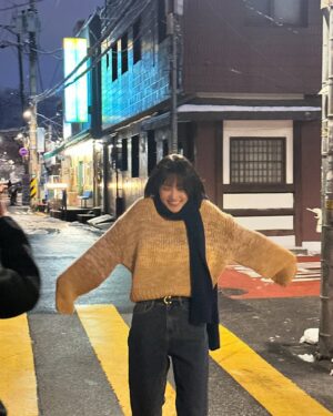 Seo Ji-hye Instagram - 두서 없는 앨범털이😏