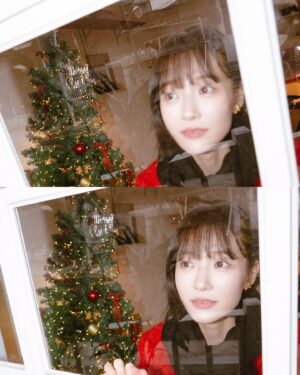 Seo Ji-hye Instagram - 🎁🧣🎄☃✨
산타가 행복한 내년을 선물해주길🙏🏻